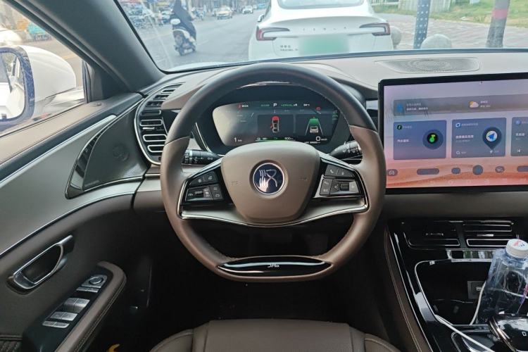 Used BYD Han 2023 EV Champion Edition 605KM Front-Drive Premium Model Steering Wheel