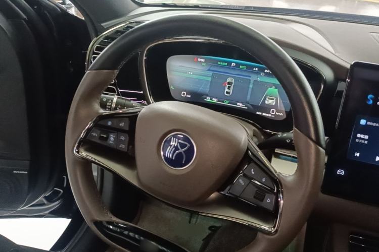 Used BYD Han 2023 EV Champion Edition 605KM Front-Drive Premium Model Steering Wheel