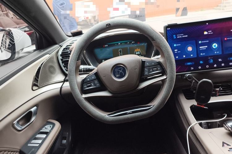 Used BYD Han 2023 DM-i Champion Edition 121KM Prestige Model Steering Wheel