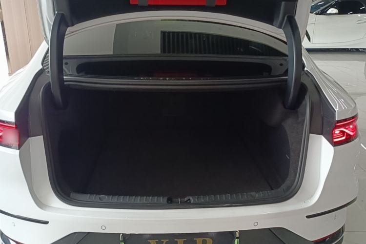 Used BYD Han 2023 EV Champion Edition 715KM Front-Drive Prestige Model Trunk