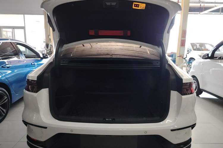 Used BYD Han 2023 DM-i Champion Edition 121KM Prestige Model Trunk