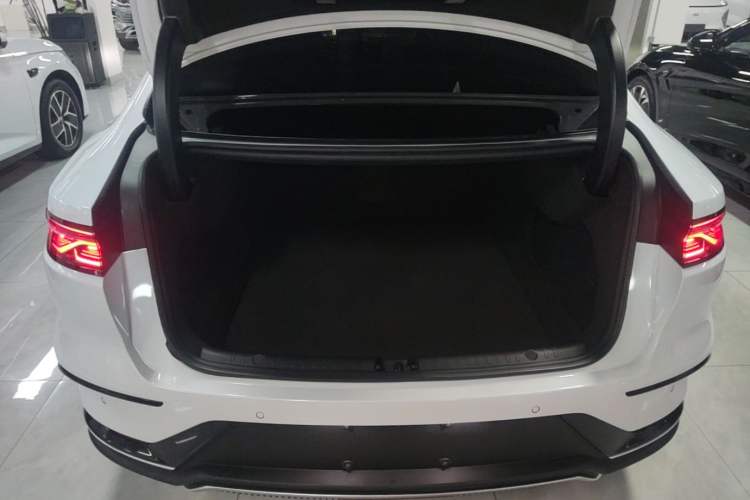 Used BYD Han 2023 DM-i Champion Edition 121KM Prestige Model Trunk