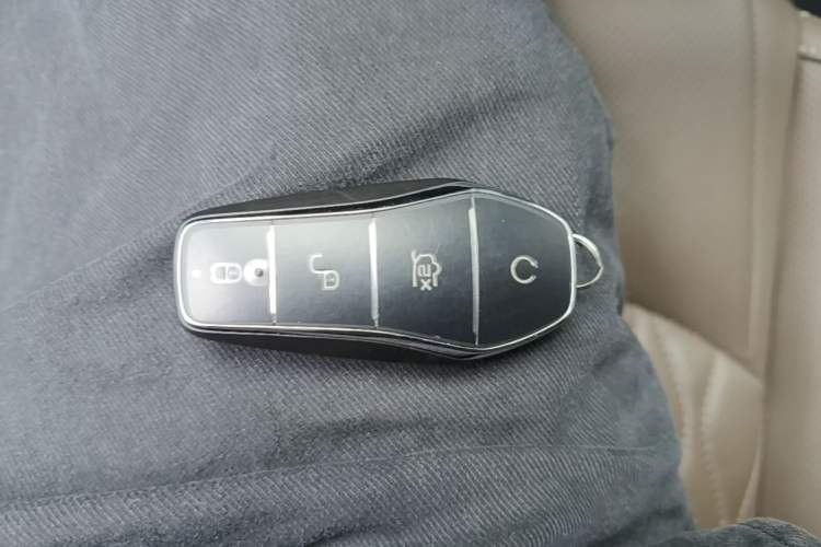 Used BYD Han 2023 EV Champion Edition 605KM Front-Drive Premium Model Vehicle Key