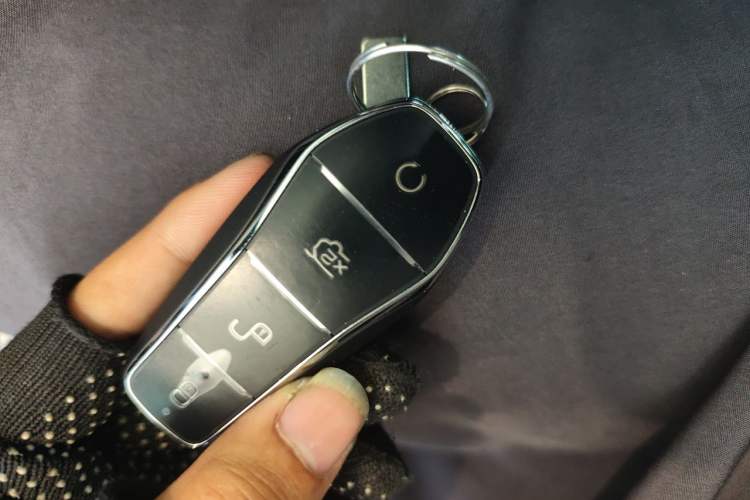 Used BYD Han 2023 DM-i Champion Edition 121KM Prestige Model Vehicle Key