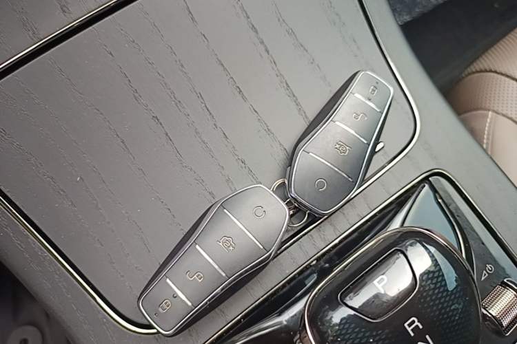 Used BYD Han 2023 EV Champion Edition 715 km Front-Drive Flagship Model Vehicle Key