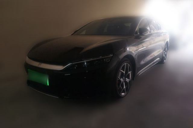 Used BYD Han 2024 EV Glory Edition 715KM Front-Wheel-Drive Flagship Model