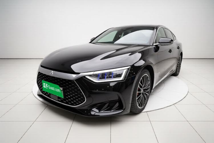 BYD Han 2024 DM-i Glory Edition 121KM Prestige Model - Executive