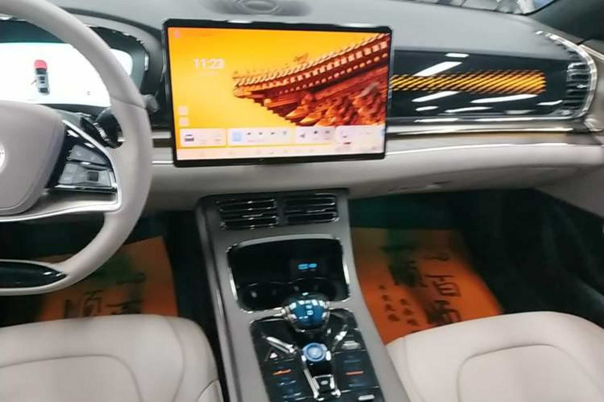 Used BYD Han 2024 EV Glory Edition 610 km All-Wheel Drive "Tian Shen Zhi Jia" Intelligent Driving Model Audio And AC Panel