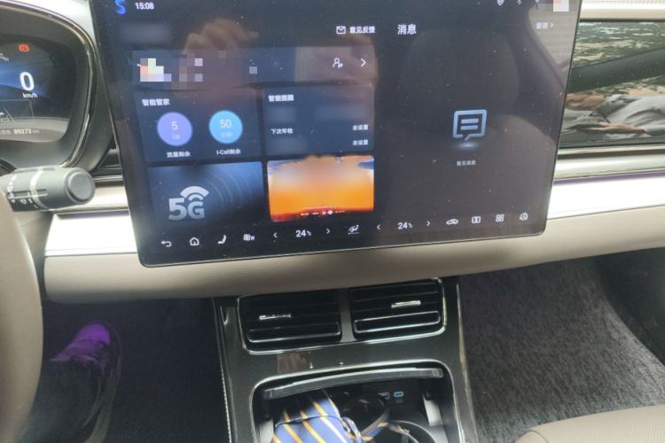 Used BYD Han 2024 EV Glory Edition 605KM Front-Wheel-Drive Premium Model Audio And AC Panel