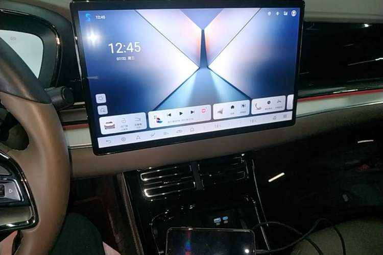 Used BYD Han 2024 DM-i Glory Edition 121KM Prestige Model Audio And AC Panel