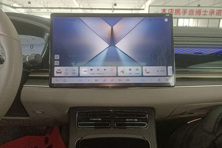Used BYD Han 2024 EV Glory Edition 610 km All-Wheel Drive "Tian Shen Zhi Jia" Intelligent Driving Model Audio And AC Panel