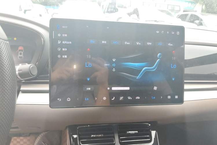 Used BYD Han 2024 EV Glory Edition 506KM Front-Wheel-Drive Premium Model Audio And AC Panel