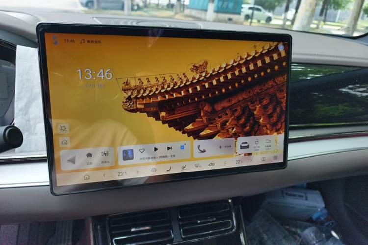Used BYD Han 2024 EV Glory Edition 506KM Front-Wheel-Drive Premium Model Audio And AC Panel