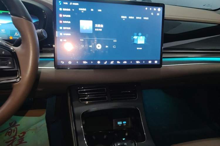 Used BYD Han 2024 DM-i Glory Edition 121KM Premium Model Audio And AC Panel