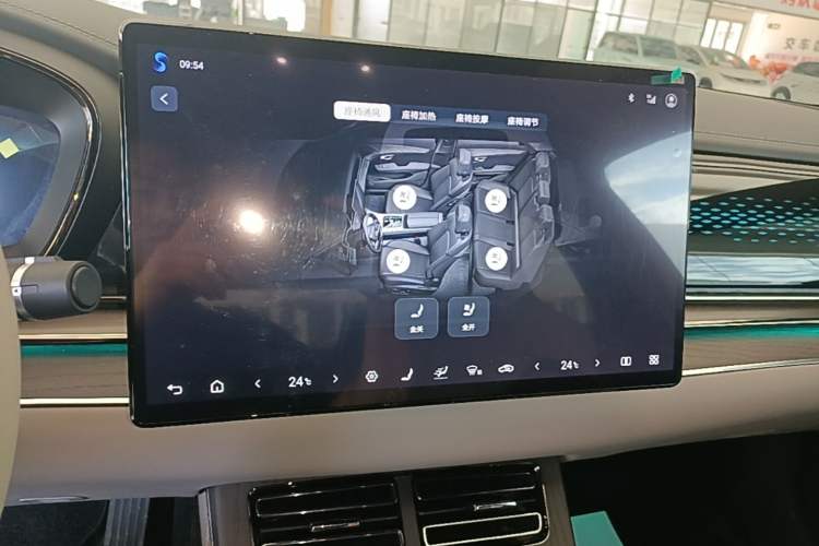 Used BYD Han 2024 EV Glory Edition 610 km All-Wheel Drive "Tian Shen Zhi Jia" Intelligent Driving Model Audio And AC Panel