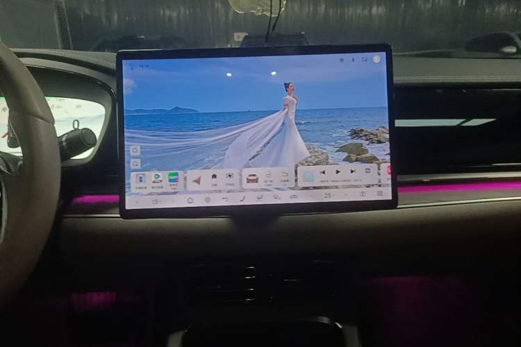 Used BYD Han 2024 EV Glory Edition 715KM Front-Wheel-Drive Flagship Model Audio And AC Panel