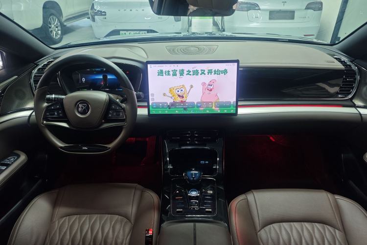 Used BYD Han 2024 DM-i Glory Edition 121KM Prestige Model Center Console