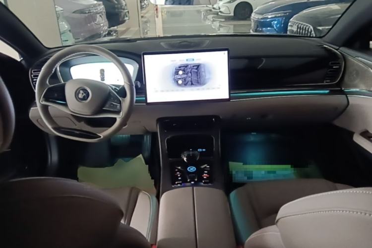 Used BYD Han 2024 DM-i Glory Edition 121KM Premium Model Center Console