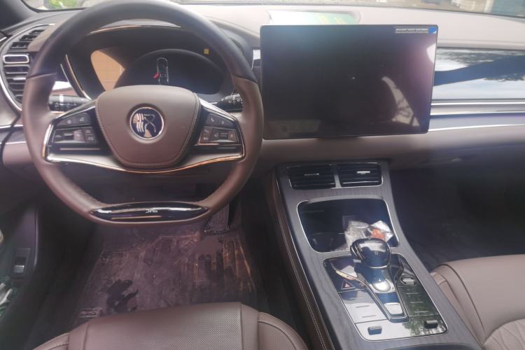 Used BYD Han 2024 DM-i Glory Edition 121KM Premium Model Center Console