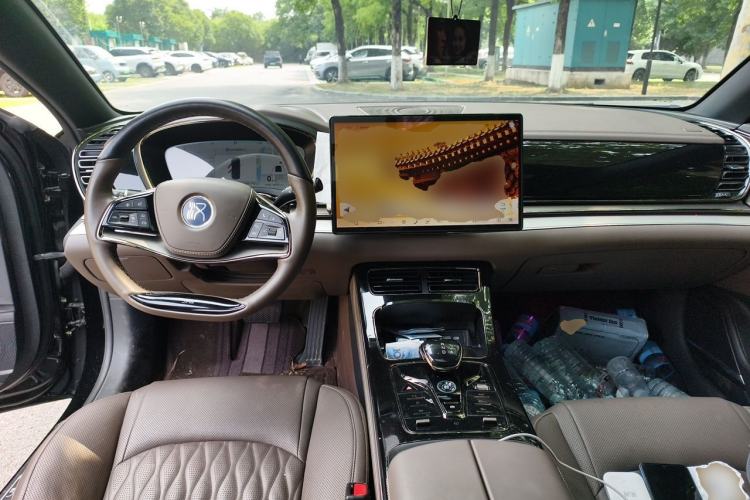 Used BYD Han 2024 EV Glory Edition 506KM Front-Wheel-Drive Premium Model Center Console