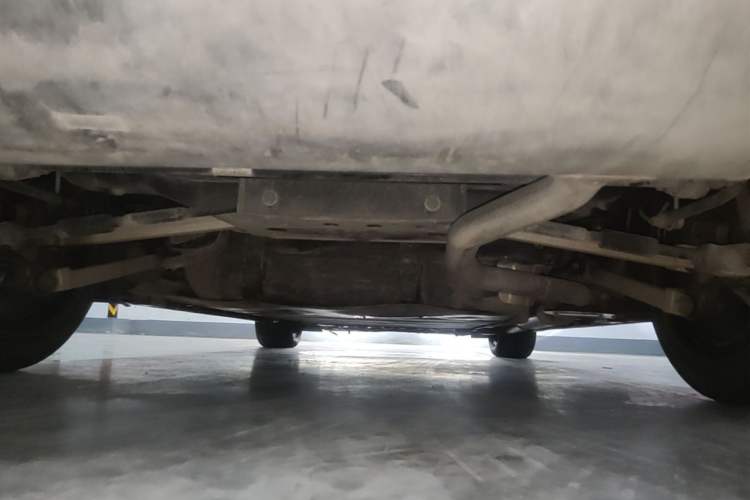 Used BYD Han 2024 DM-i Glory Edition 121KM Prestige Model Chassis Rear