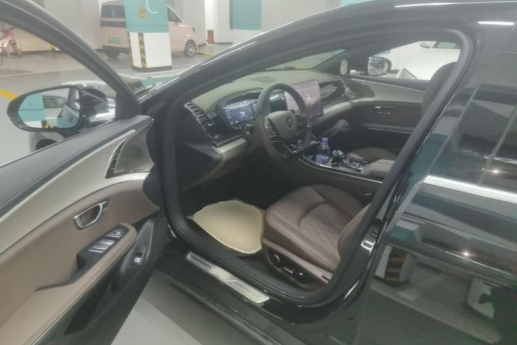 Used BYD Han 2024 EV Glory Edition 605KM Front-Wheel-Drive Premium Model Driver Seat