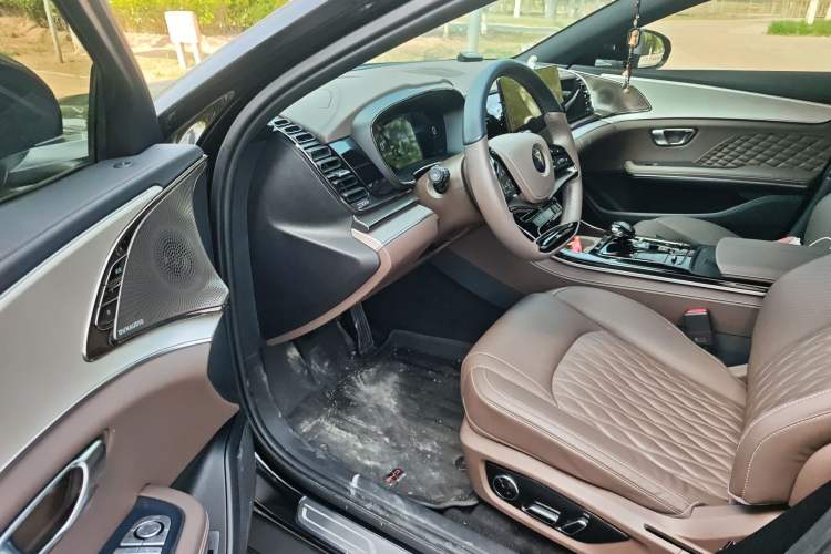 Used BYD Han 2024 DM-i Glory Edition 121KM Prestige Model Driver Seat