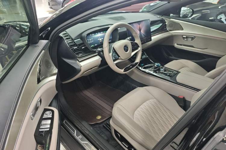 Used BYD Han 2024 EV Glory Edition 605KM Front-Wheel-Drive Premium Model Driver Seat