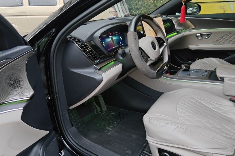Used BYD Han 2024 EV Glory Edition 715KM Front-Wheel-Drive Flagship Model Driver Seat