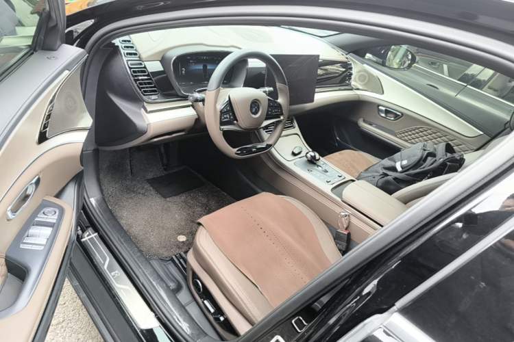 Used BYD Han 2024 DM-i Glory Edition 121KM Prestige Model Driver Seat