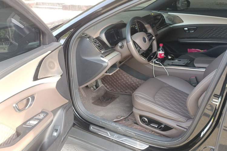 Used BYD Han 2024 DM-i Glory Edition 121KM Elite Model Driver Seat