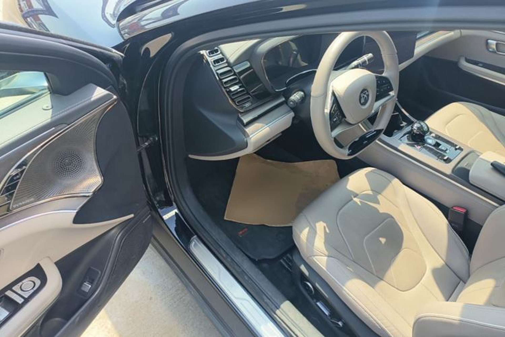 Used BYD Han 2024 EV Glory Edition 610 km All-Wheel Drive "Tian Shen Zhi Jia" Intelligent Driving Model Driver Seat