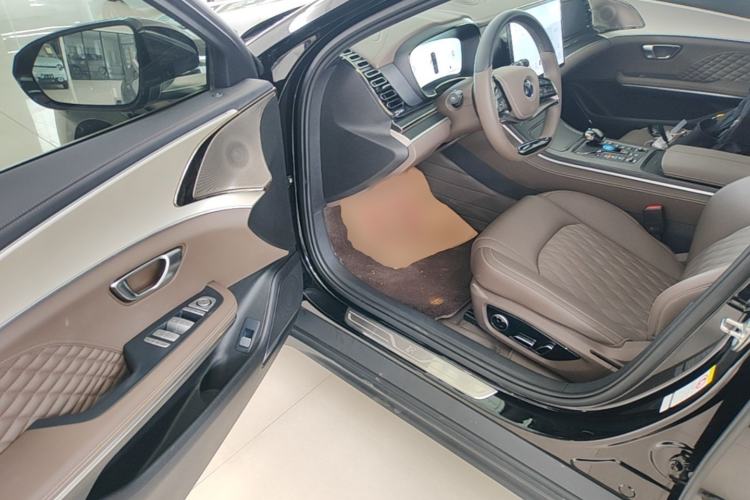 Used BYD Han 2024 DM-i Glory Edition 121KM Elite Model Driver Seat