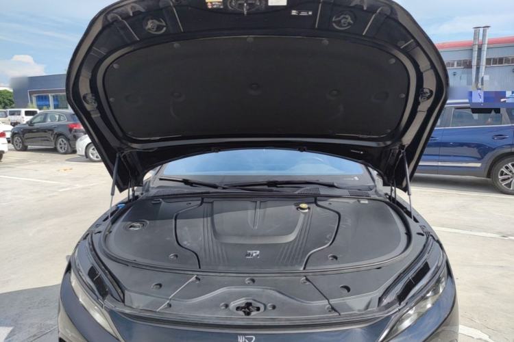 Used BYD Han 2024 EV Glory Edition 506KM Front-Wheel-Drive Premium Model Engine Bay