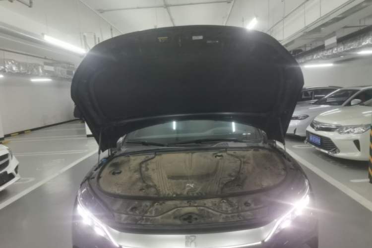 Used BYD Han 2024 EV Glory Edition 605KM Front-Wheel-Drive Premium Model Engine Bay