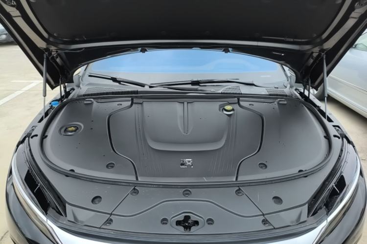 Used BYD Han 2024 EV Glory Edition 605KM Front-Wheel-Drive Premium Model Engine Bay