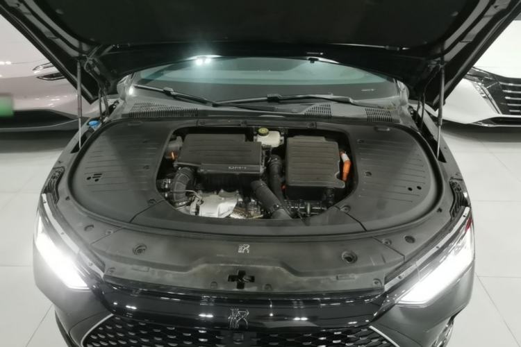 Used BYD Han 2024 DM-i Glory Edition 121KM Prestige Model Engine Bay