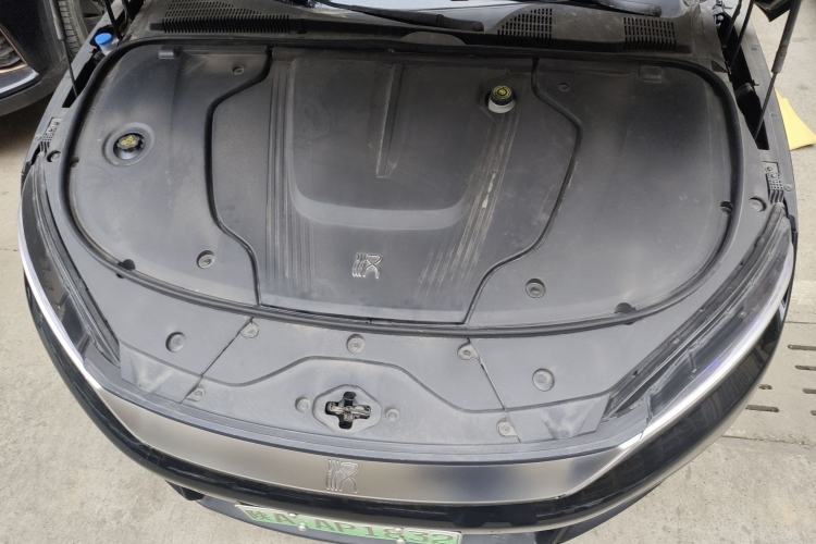 Used BYD Han 2024 EV Glory Edition 605KM Front-Wheel-Drive Premium Model Engine Bay