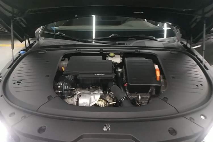 Used BYD Han 2024 DM-i Glory Edition 121KM Prestige Model Engine Bay