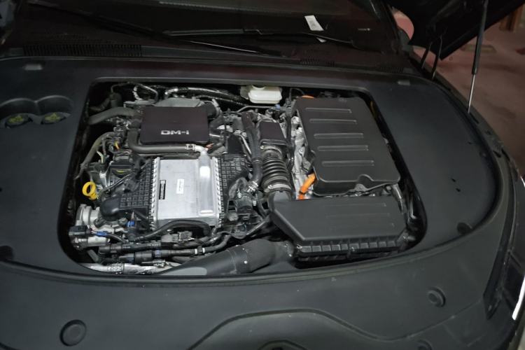 Used BYD Han 2024 DM-i Glory Edition 121KM Prestige Model Engine Bay
