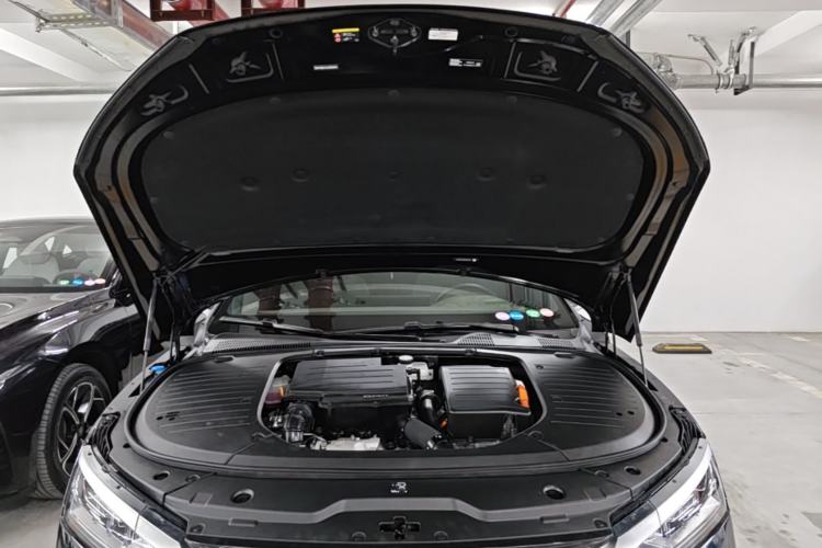 Used BYD Han 2024 DM-i Glory Edition 121KM Prestige Model Engine Bay