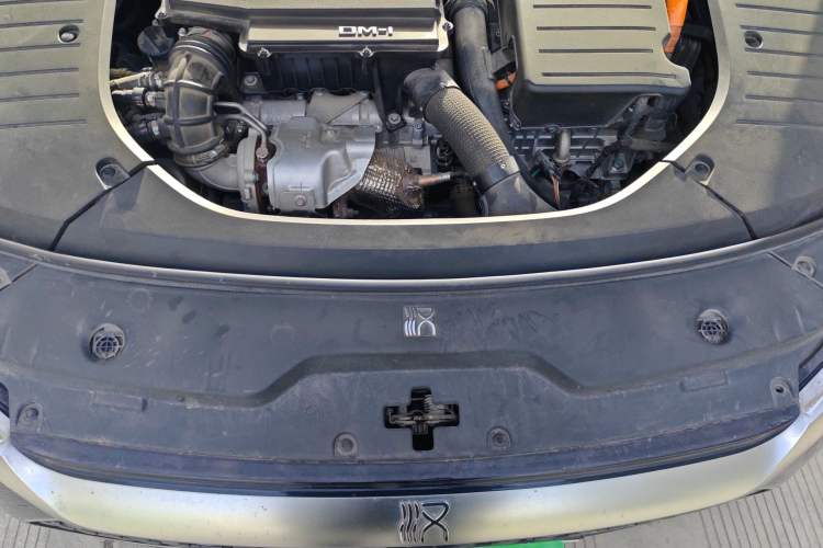 Used BYD Han 2024 DM-i Glory Edition 121KM Prestige Model Engine Bay