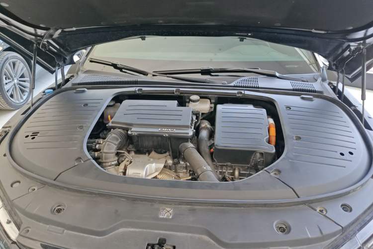Used BYD Han 2024 DM-i Glory Edition 121KM Elite Model Engine Bay