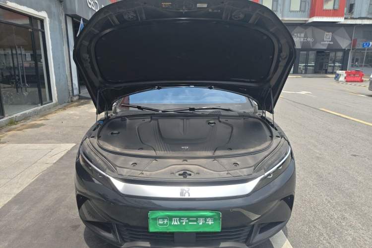 Used BYD Han 2024 EV Glory Edition 506KM Front-Wheel-Drive Premium Model Engine Bay