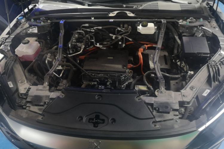 Used BYD Han 2024 EV Glory Edition 506KM Front-Wheel-Drive Premium Model Engine Bay