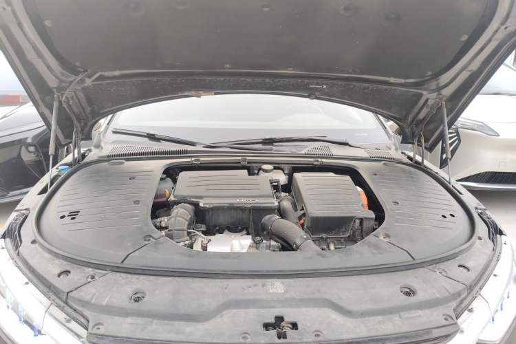 Used BYD Han 2024 DM-i Glory Edition 121KM Prestige Model Engine Bay