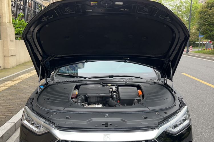 Used BYD Han 2024 DM-i Glory Edition 200KM Flagship Model Engine Bay