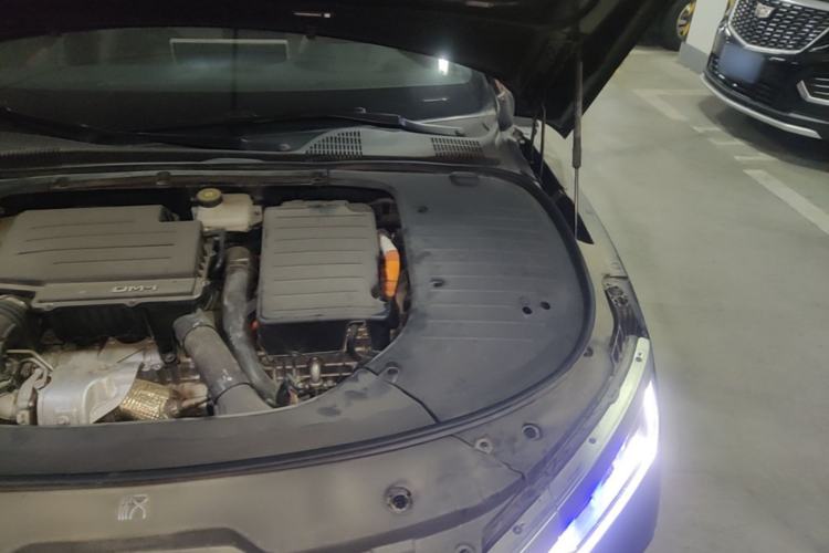 Used BYD Han 2024 DM-i Glory Edition 121KM Prestige Model Engine Bay Left