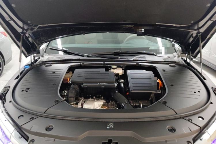 Used BYD Han 2024 DM-i Glory Edition 121KM Prestige Model Engine Bay