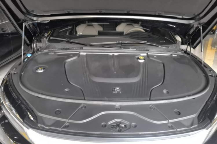 Used BYD Han 2024 EV Glory Edition 610 km All-Wheel Drive "Tian Shen Zhi Jia" Intelligent Driving Model Engine Bay